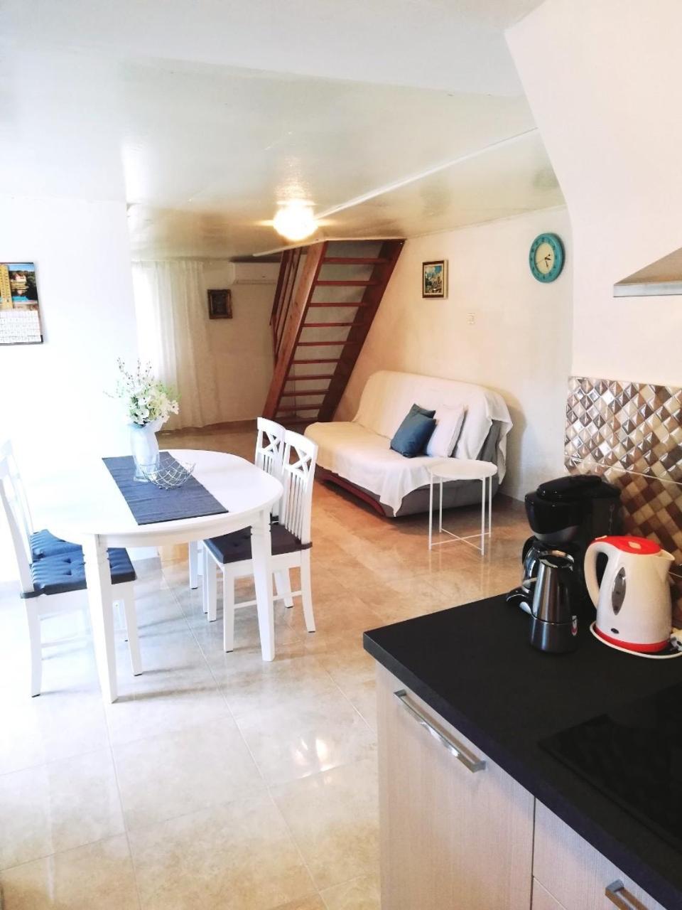 Apartment Surdic Valun Exterior foto
